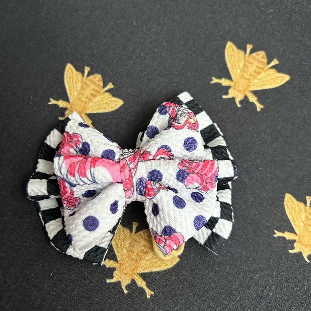 Cheshire Cat Baby Bow on Nylon